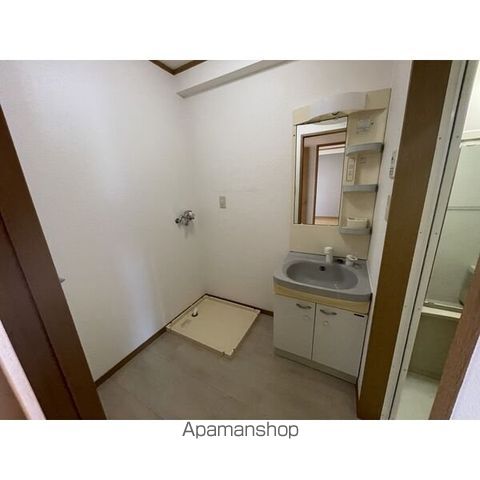 ロイヤル芝原北館の内装写真