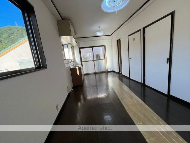 ロイヤルコーポ琴の浦Ⅱ[1LDK/32.6m2]の内装2