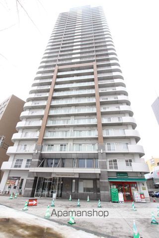 ティアラタワー中島倶楽部の外観写真