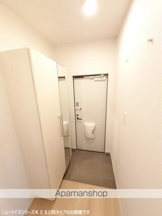 ミー　クヮーム　スゥク　Ｂ[2LDK/59.58m2]のエントランス1