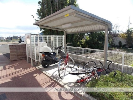 リバーサイド千秋[2LDK/57.63m2]の共用部1