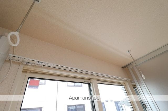 F. エミールの内装写真
