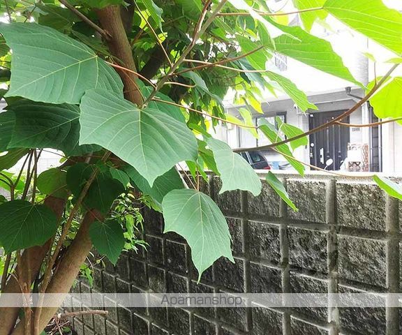 BEE HOUSEの内装写真
