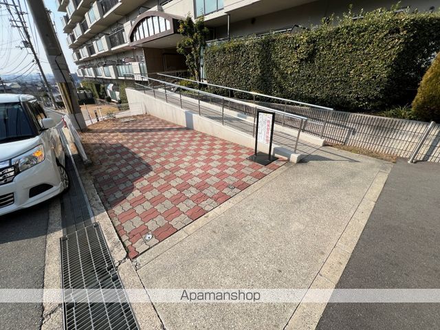 フォルム石切さくら坂の玄関写真