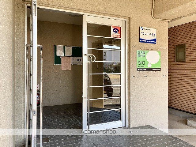 プランドール島崎の玄関写真