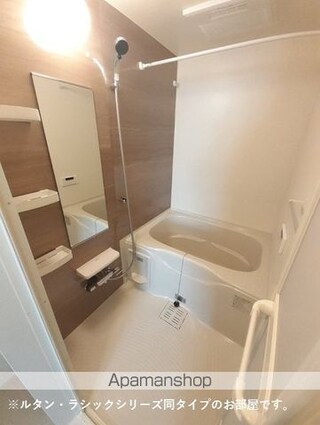 広島県三原市宮浦５丁目[1K/31.66m2]のバス