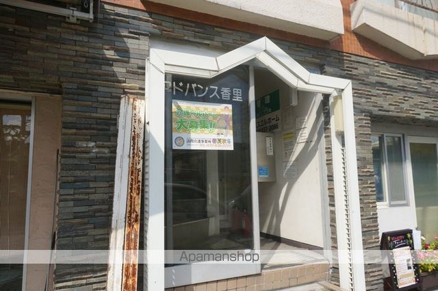 アドバンス香里の玄関写真