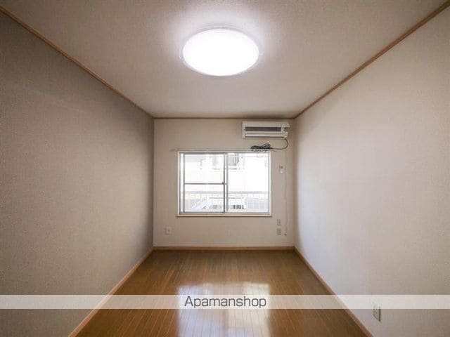 ミルフィーユKJSの内装写真