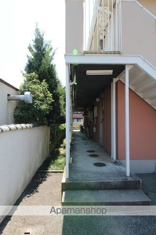 メゾン土谷B棟の玄関写真