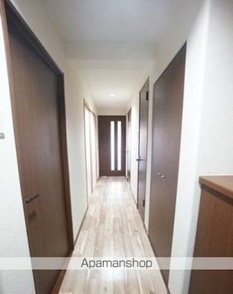 香川県高松市上之町１丁目[2LDK/62.06m2]の玄関