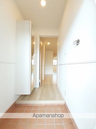 エクセラン[1LDK/50.16m2]の玄関