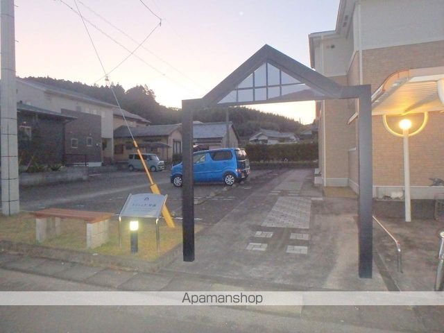 レジェンド中浦の玄関写真
