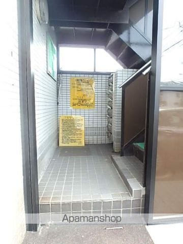 三進栄通マンションの玄関写真