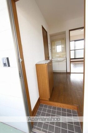 サンハイツ（さぬき市）Ｇ・Ｈ・Ｉ・Ｊ・Ｋ[2DK/35.04m2]の玄関