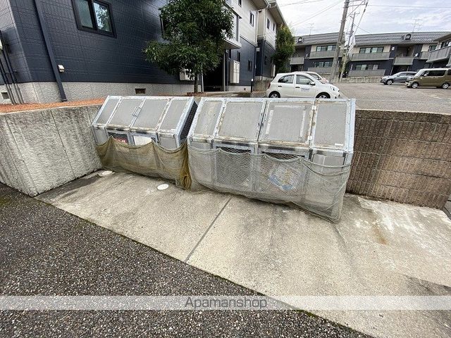 ウィズリーガーデンFの外観写真