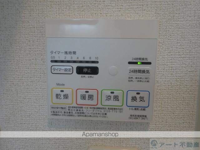 レティスNの内装写真