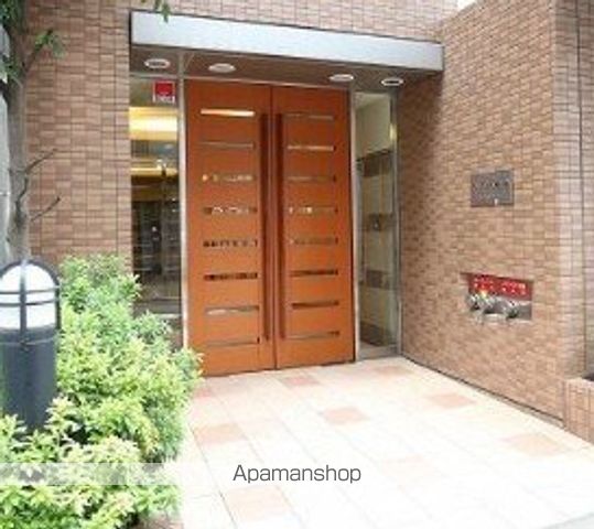 KDXレジデンス幡ヶ谷の玄関写真