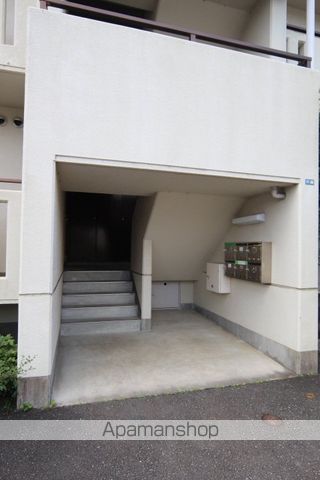 マンション雅IIの玄関写真