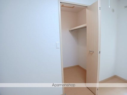 フォーシーズン[1LDK/42.04m2]の収納
