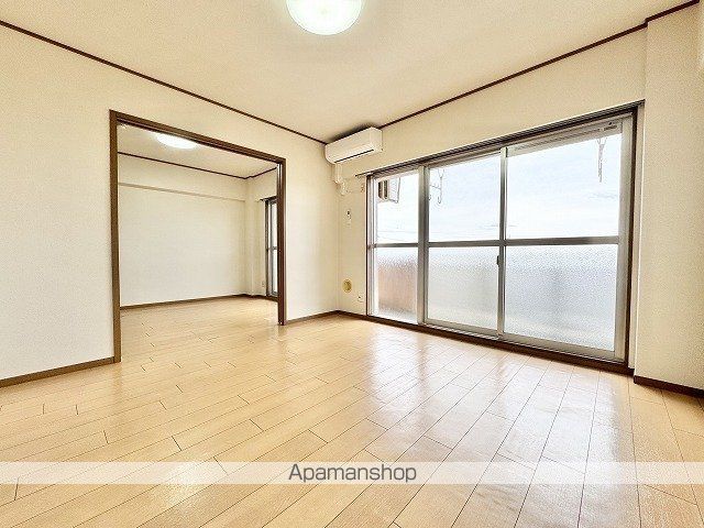 アトリウム コーツの内装写真