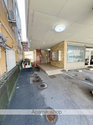 セイザンハイツ広島の玄関写真