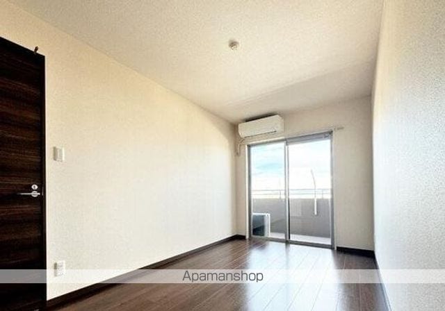 ロイヤルガーデン県庁前第2の内装写真