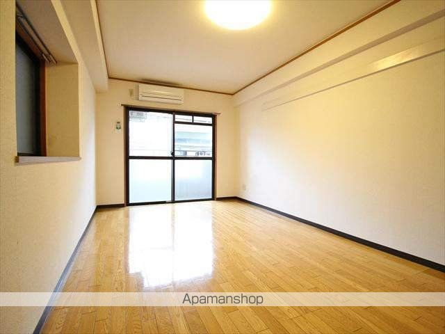 カドタパレス[1K/26.68m2]のリビング・居間