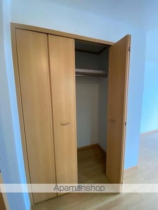 カムフィスペース[1R/33.15m2]の収納