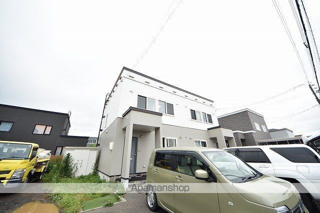 屯田9条7丁目テラスハウスの外観写真