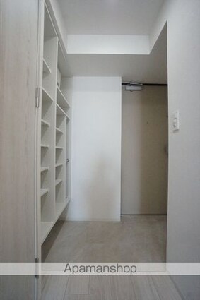 ルネフラッツ庄内通駅前[1LDK/29.83m2]の玄関