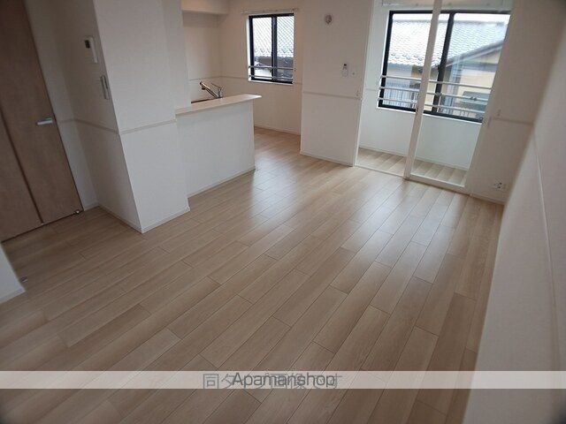 フィオーレＨ[1LDK/50.43m2]のリビング・居間