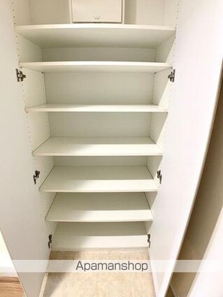 Ｌａ　Ｄｏｕｃｅｕｒ赤塚[1K/29.72m2]の収納2