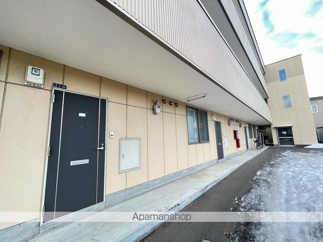 ピュアパレス中道の玄関写真