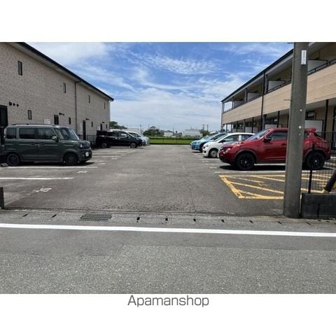 サープラス アイのその他写真