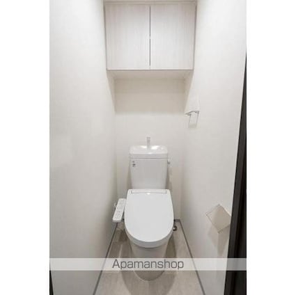 ザ・グラヴィティ新宿[2DK/37.9m2]のトイレ