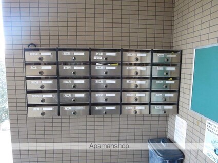 ロイヤルハイツコニーズⅠ[3LDK/60.2m2]の共用部4