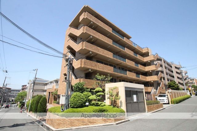 シャトレ千里の外観写真