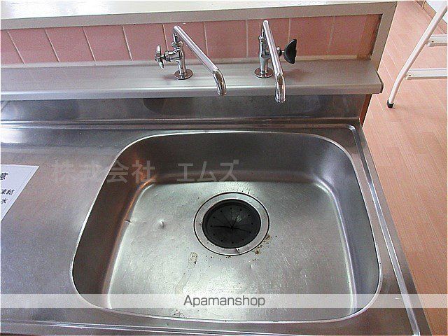マクセル12 100の内装写真