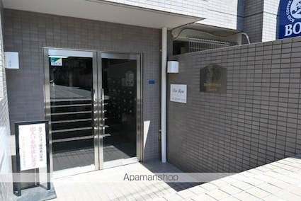 東京都新宿区中落合１丁目[1R/16.74m2]のエントランス