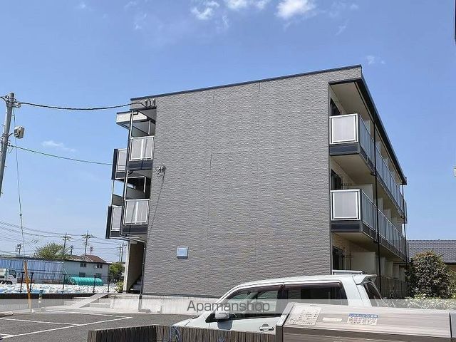 レオパレスシャルマンの外観写真