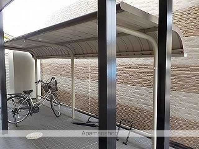 レオパレスKWの外観写真