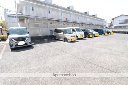 ルミエール西府　Ａ[1K/19.44m2]の駐車場