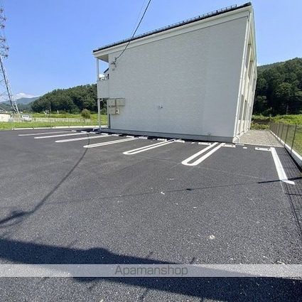 プランドールＡ[1K/30.02m2]の駐車場1