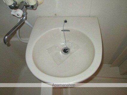 ウッドネスト津ノ郷[1DK/26m2]の洗面所