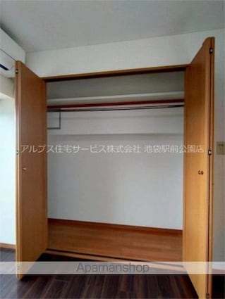 東京都新宿区四谷２丁目[2LDK/66.28m2]の収納