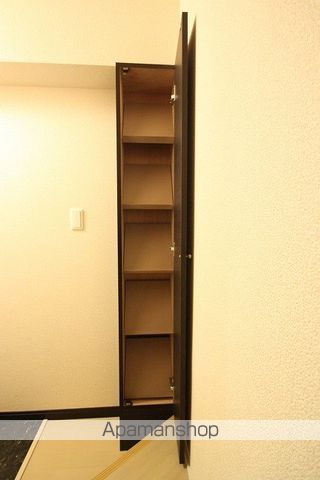 レオネクスト新町の内装写真