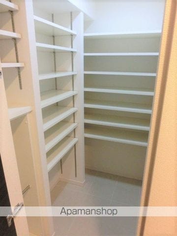 プライムアーバン堺筋本町の内装写真