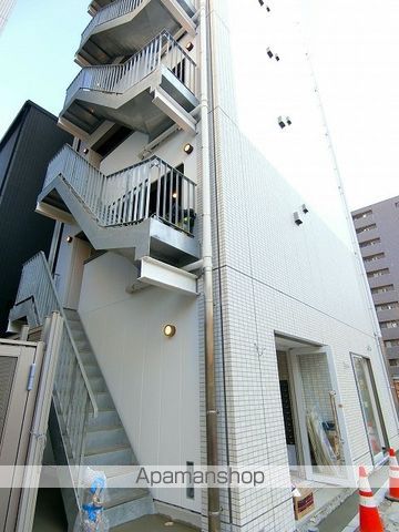 レガーロ関内の外観写真