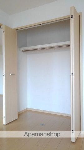 グリーン リーブズIIの内装写真
