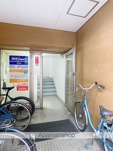 ナーチャー田町の玄関写真